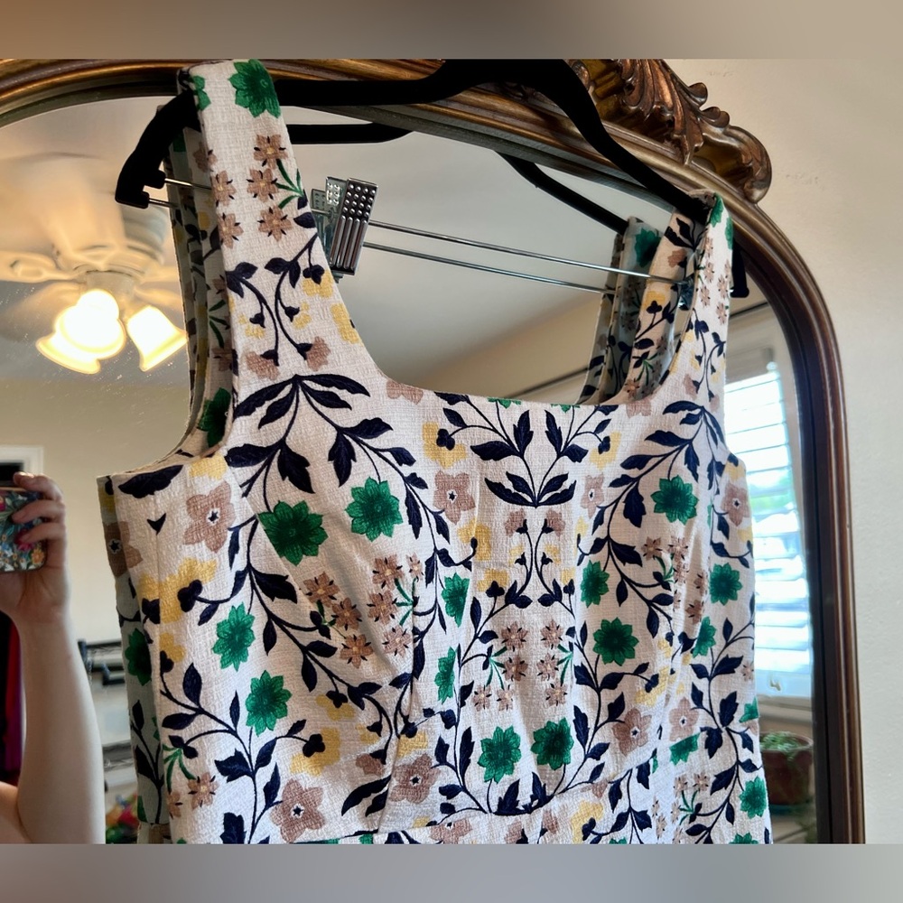 Ann Taylor White Floral Embroidered Sleeveless Mini Sheath Dress Size 6 NWT